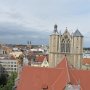 Der Dom St. Blasius. Das Dreipassfenster war nicht im romanischen Original-Bau Heinrich des Löwens vorhanden, es ist in früher gotischer Zeit integriert worden. 